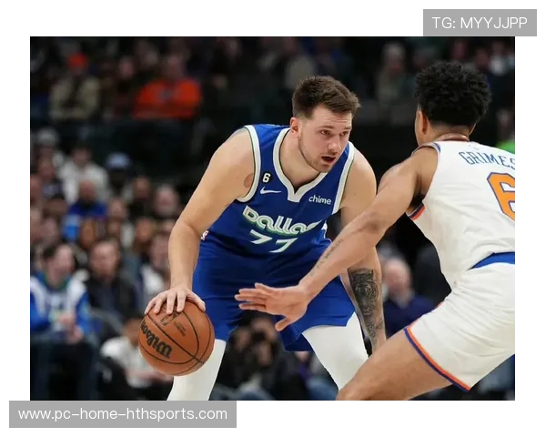 东契奇高难度转身跳投再中,独行侠稳住胜势 东契奇高难度转身跳投再中,独行侠稳住胜势