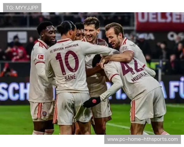 德甲拜仁防守端组织出色，后防稳定零封