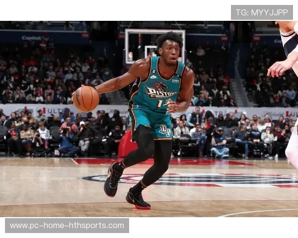 怀斯曼侧翼跑动灵活,底特律连续创造机会